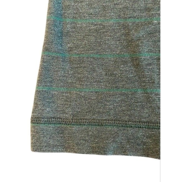 Lululemon T-Shirt Mens Medium Green Gray Stripe Workout Gym Performance Casual - Picture 3 of 4